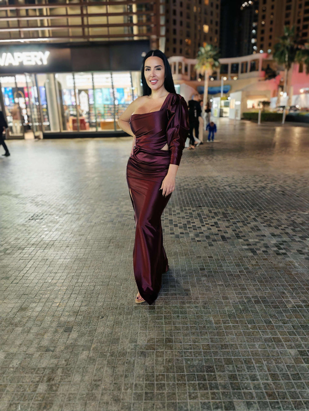 Rochie Lungă Silk Lust cu Decupaj și Mâneci Bufante - Sia House Sia House pentru femei elegante