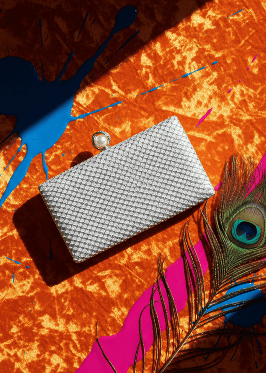 Clutch Crystal Pearl argintiu cu cristale și închidere perlă