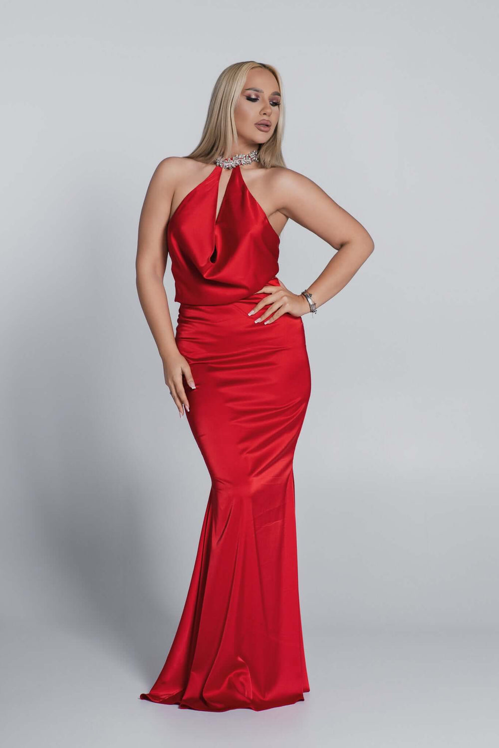 Rochie lungă mătase cu bijuterie Bling Enchant Sia House pentru femei elegante