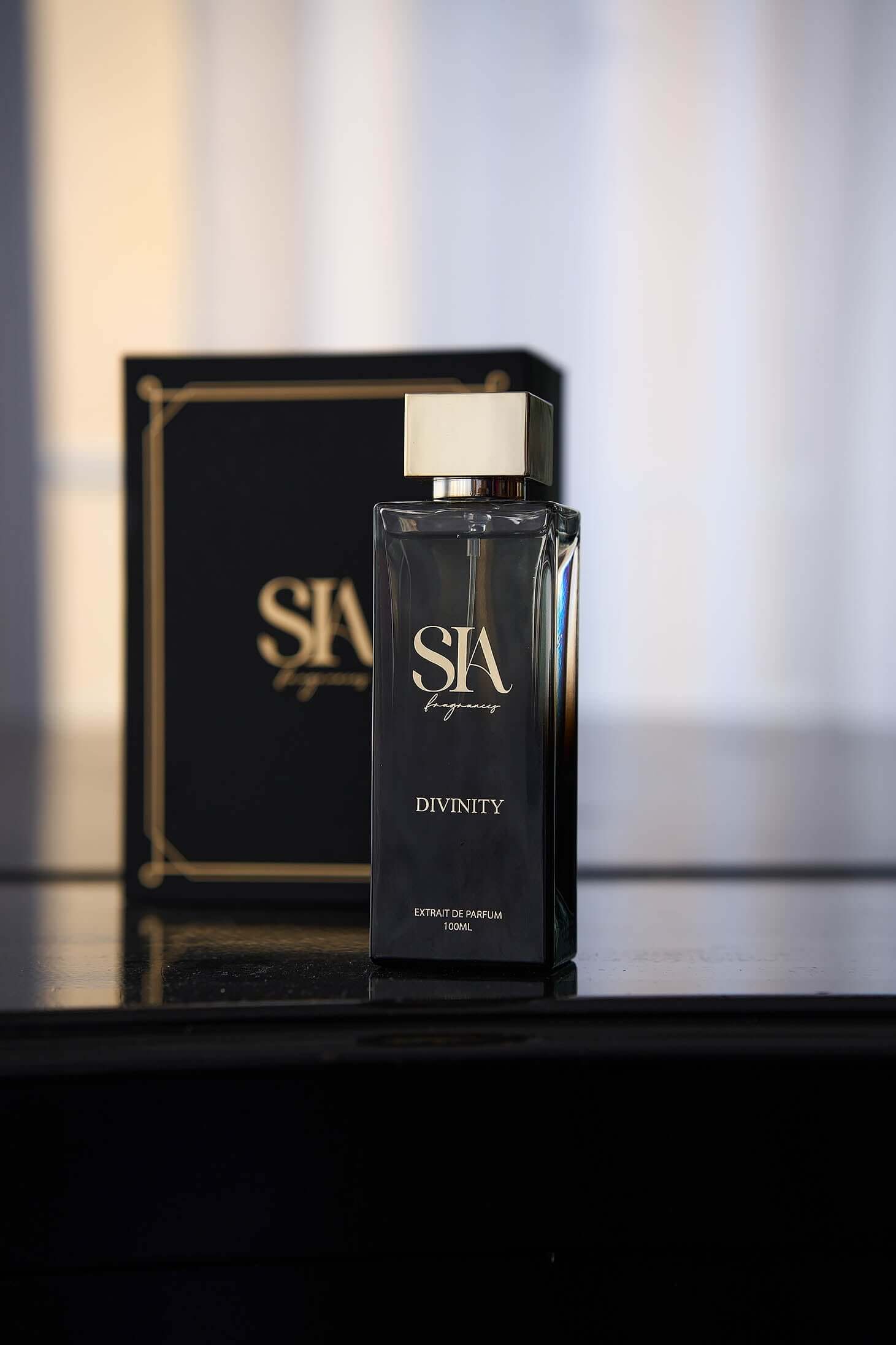 Sia Fragrances - Divinity Parfum pentru femei Sia House pentru femei elegante Sia Fragrances - Divinity Parfum pentru femei Sia House pentru femei elegante