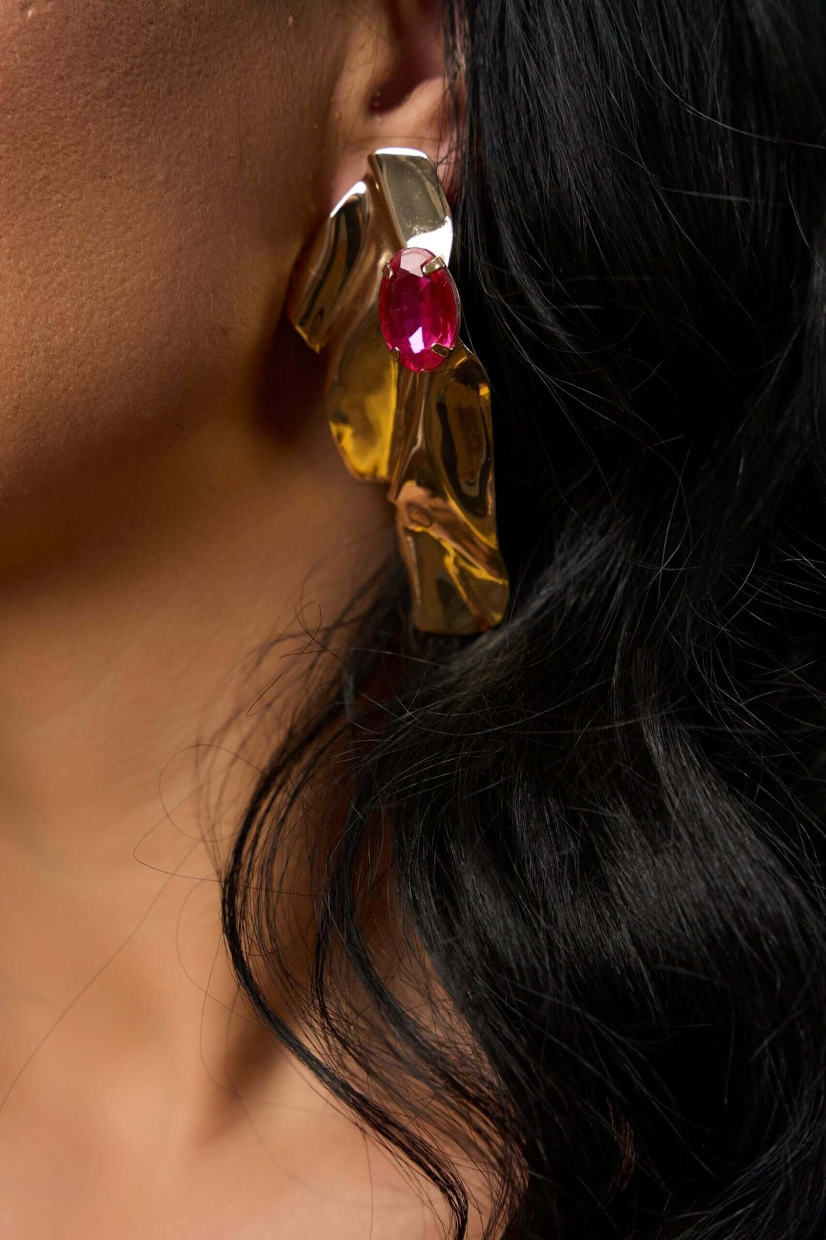 Cercei Vlada cu cristal roz - Sia House Sia House pentru femei elegante