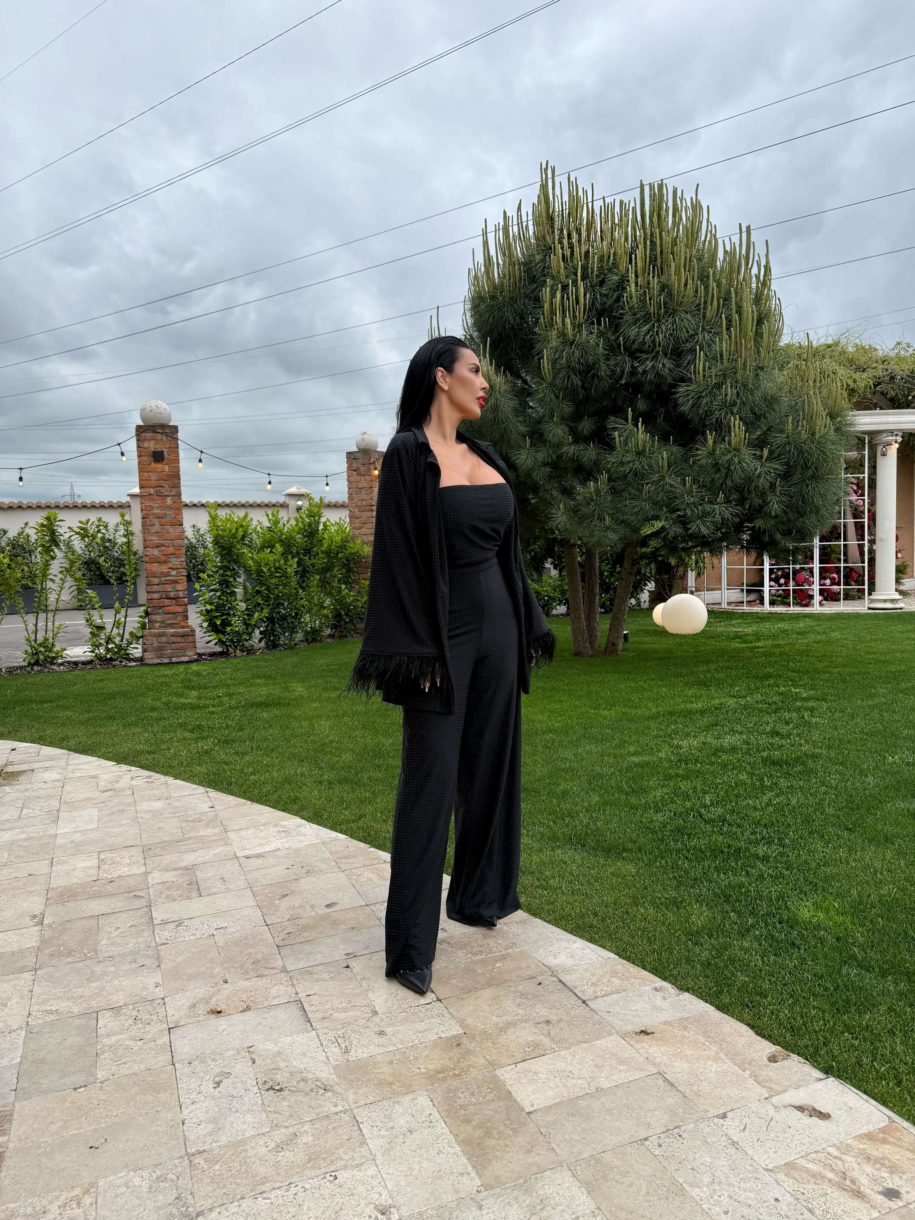 Compleu lycra cristale Bling Miray - set 3 piese elegant Sia House Sia House pentru femei elegante Compleu lycra cristale Bling Miray - set 3 piese elegant Sia House Sia House pentru femei elegante