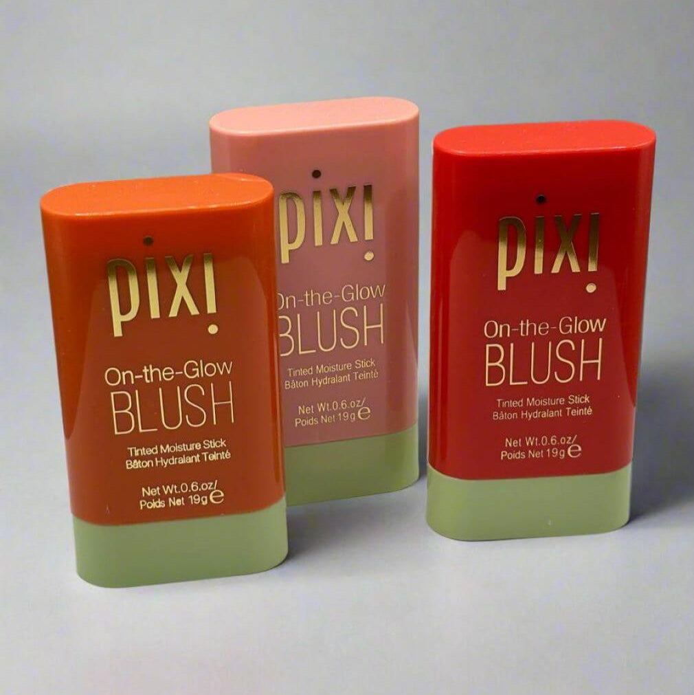 Pixi On-the-Glow Blush - Fard de obraz hidratant și natural Sia House pentru femei elegante Pixi On-the-Glow Blush - Fard de obraz hidratant și natural Sia House pentru femei elegante