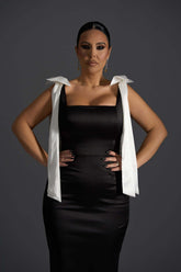 Angel Lust - Rochie midi neagră elegantă cu detalii din satin și perle Sia House pentru femei elegante