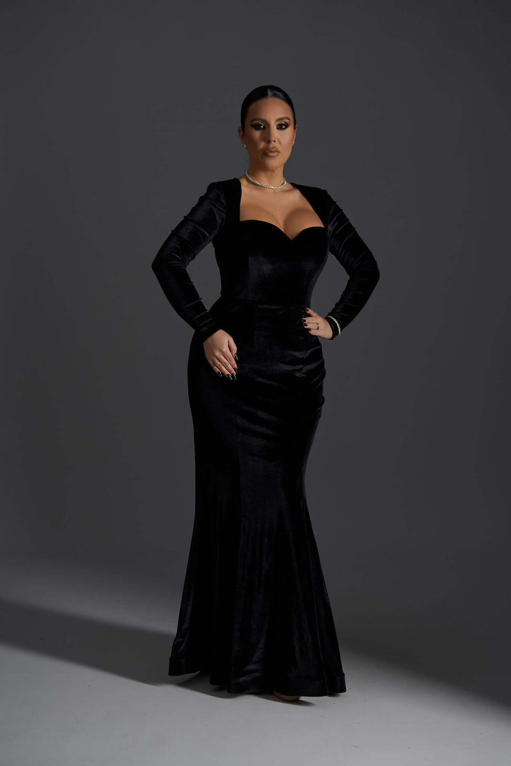 Rochie Lungă Velvet Noir din Catifea - Sia House Sia House pentru femei elegante