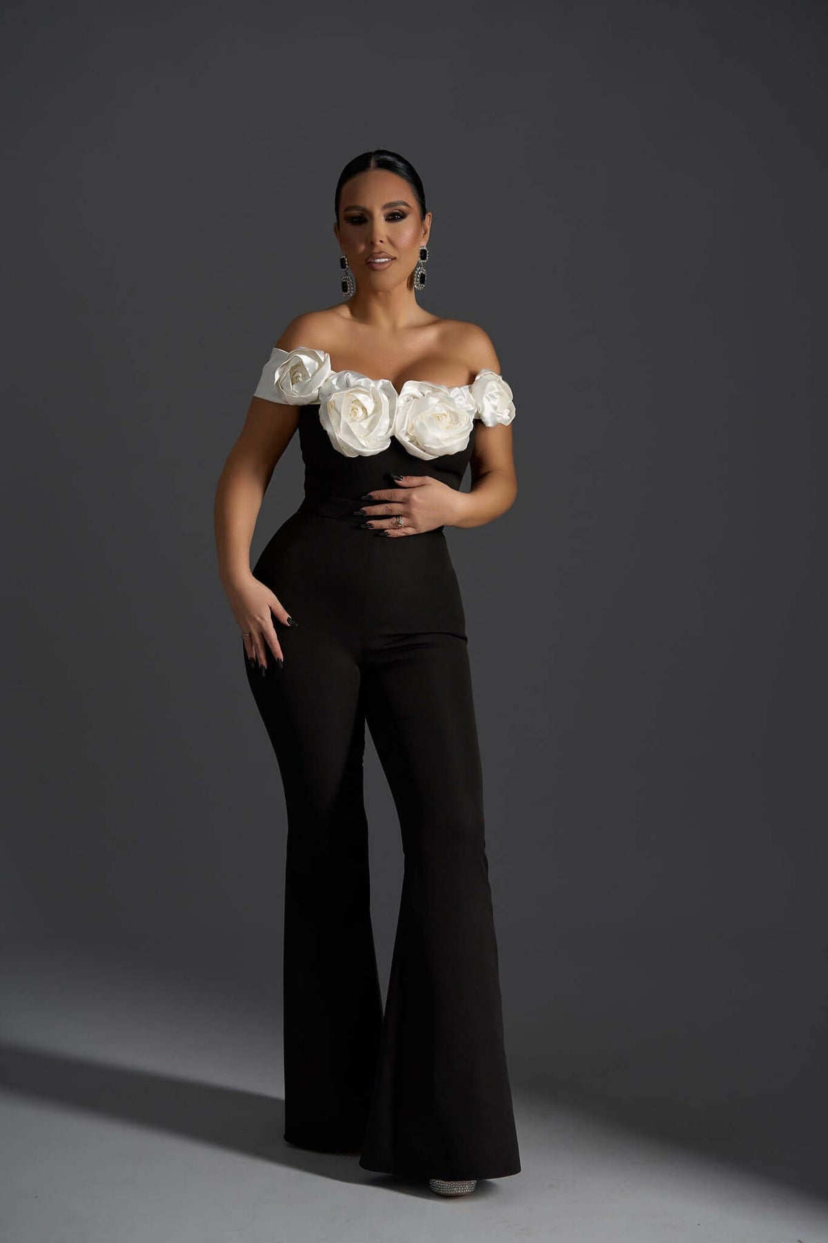 Loyal Mistress Salopetă elegantă off-shoulder neagră Sia House Sia House pentru femei elegante