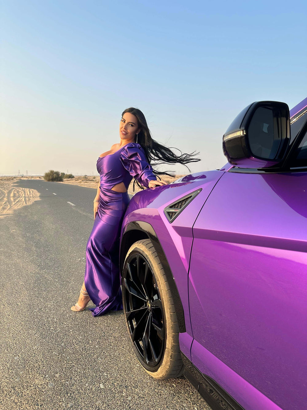 Rochie Lungă Silk Lust cu Decupaj și Mâneci Bufante - Sia House Sia House pentru femei elegante