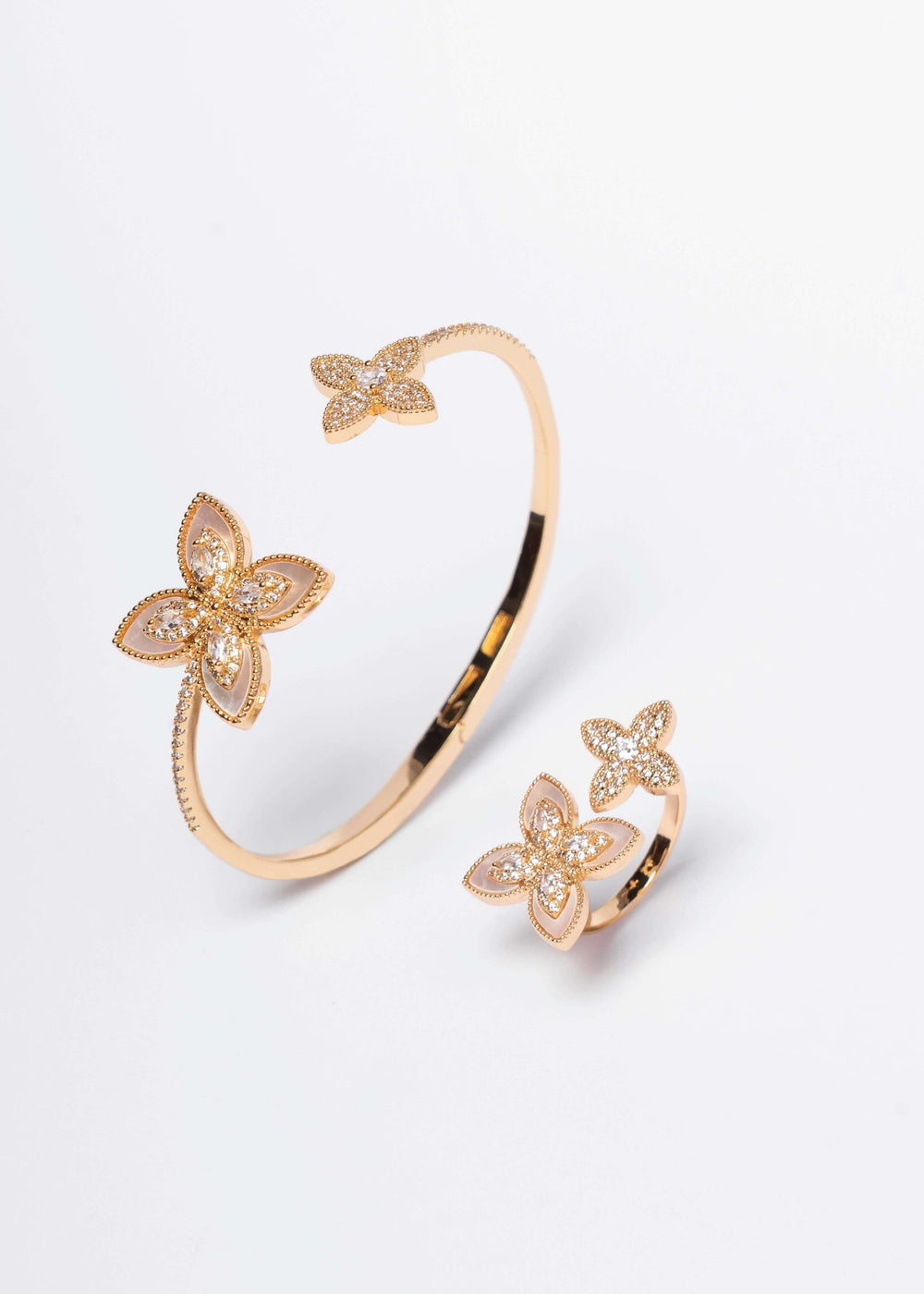 Set Brățară + Inel Floral Embrace Sia House pentru femei elegante