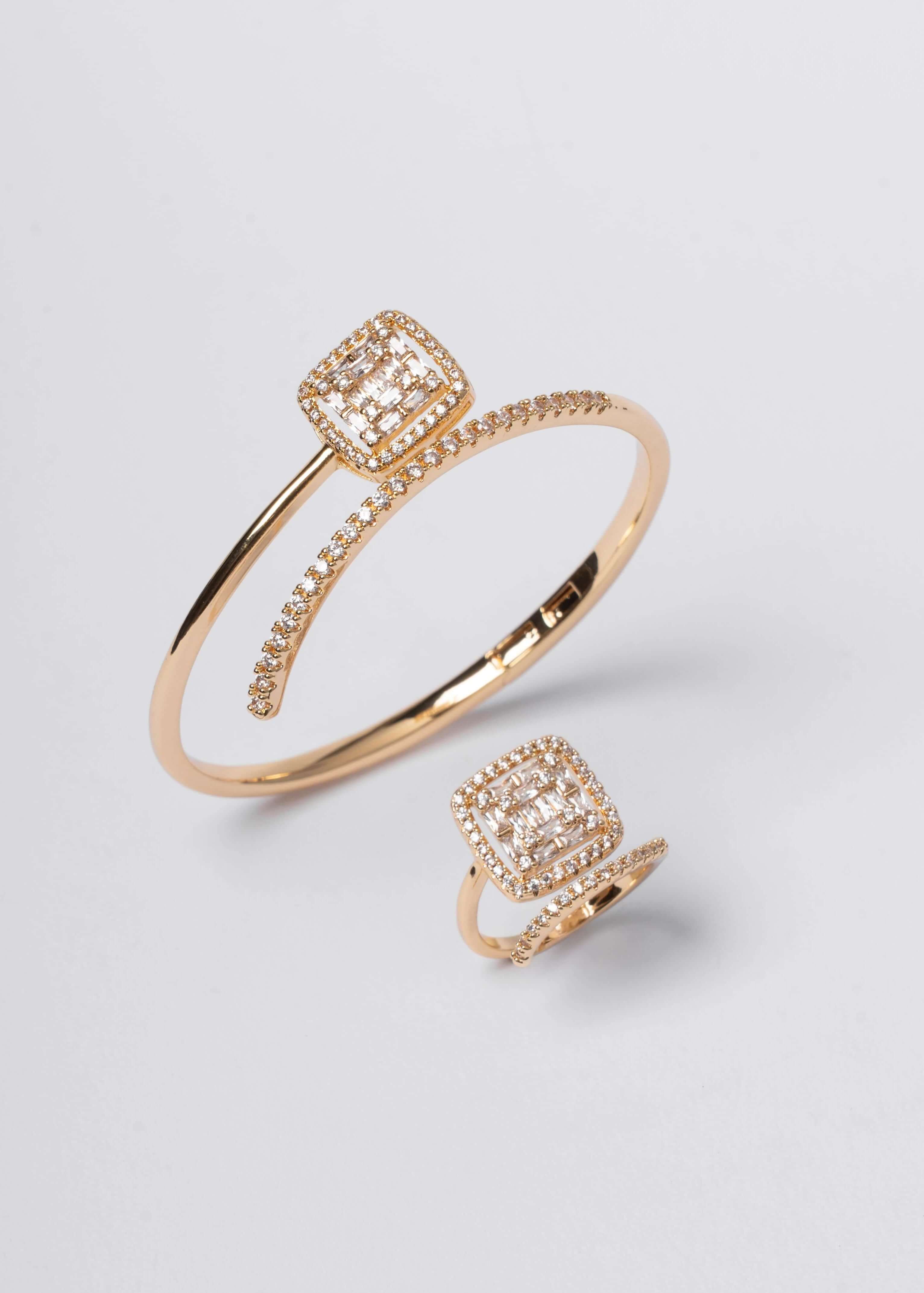 Set bratara si inel patrat stralucitor auriu cu cristale – SIA Crystal Glow Set, bijuterii elegante pentru femei