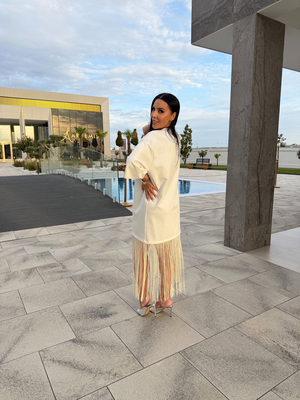Tricou tip rochie cu franjuri