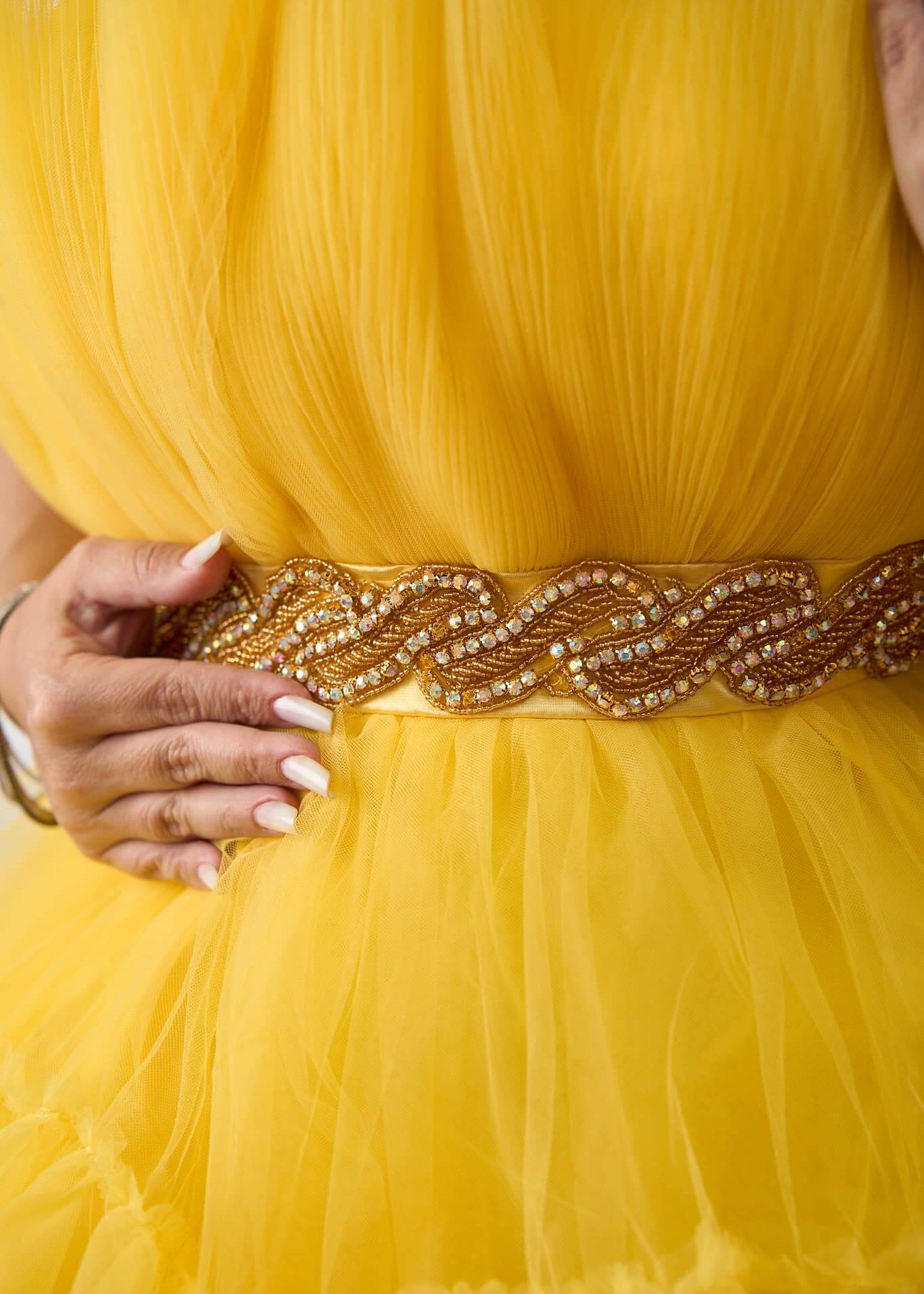 Rochie Belle galbenă fără bretele cu centură cu cristale - Sia House Sia House pentru femei elegante