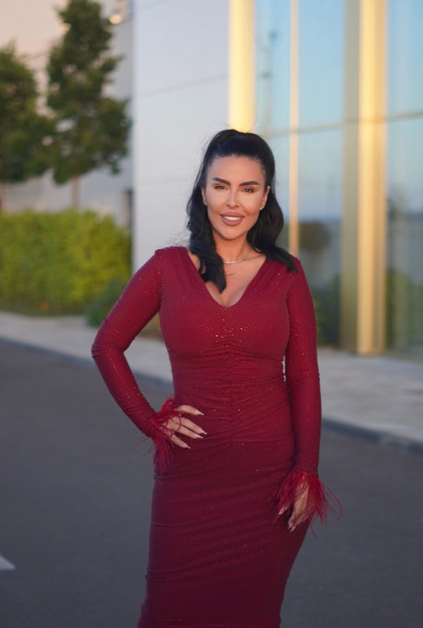 Rochie SIA Feather Seduction – Rochie midi cu cristale și pene