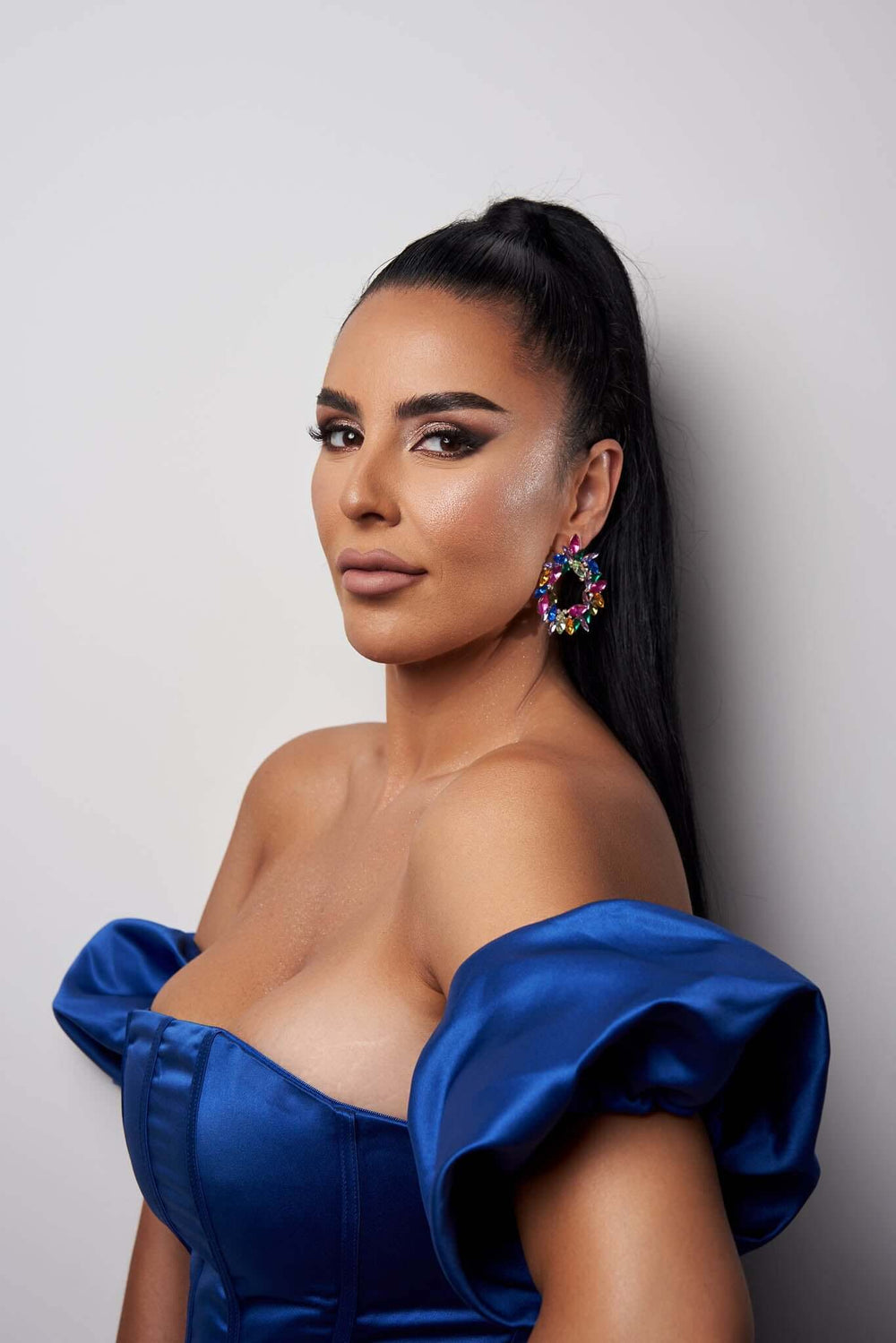 Cercei Aris cu cristale multicolore Sia House pentru femei elegante