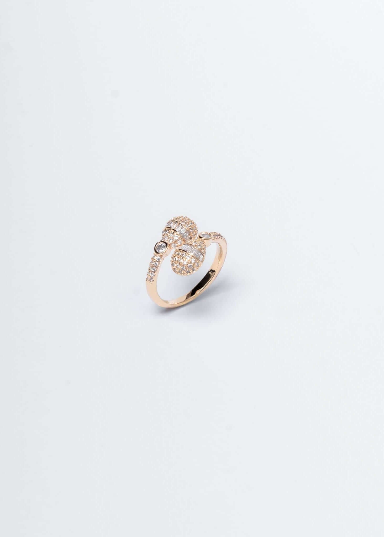 Alt Tag: Set Galaxy Drop – inel auriu cu cristale strălucitoare, design elegant, bijuterie SIA pentru ocazii speciale