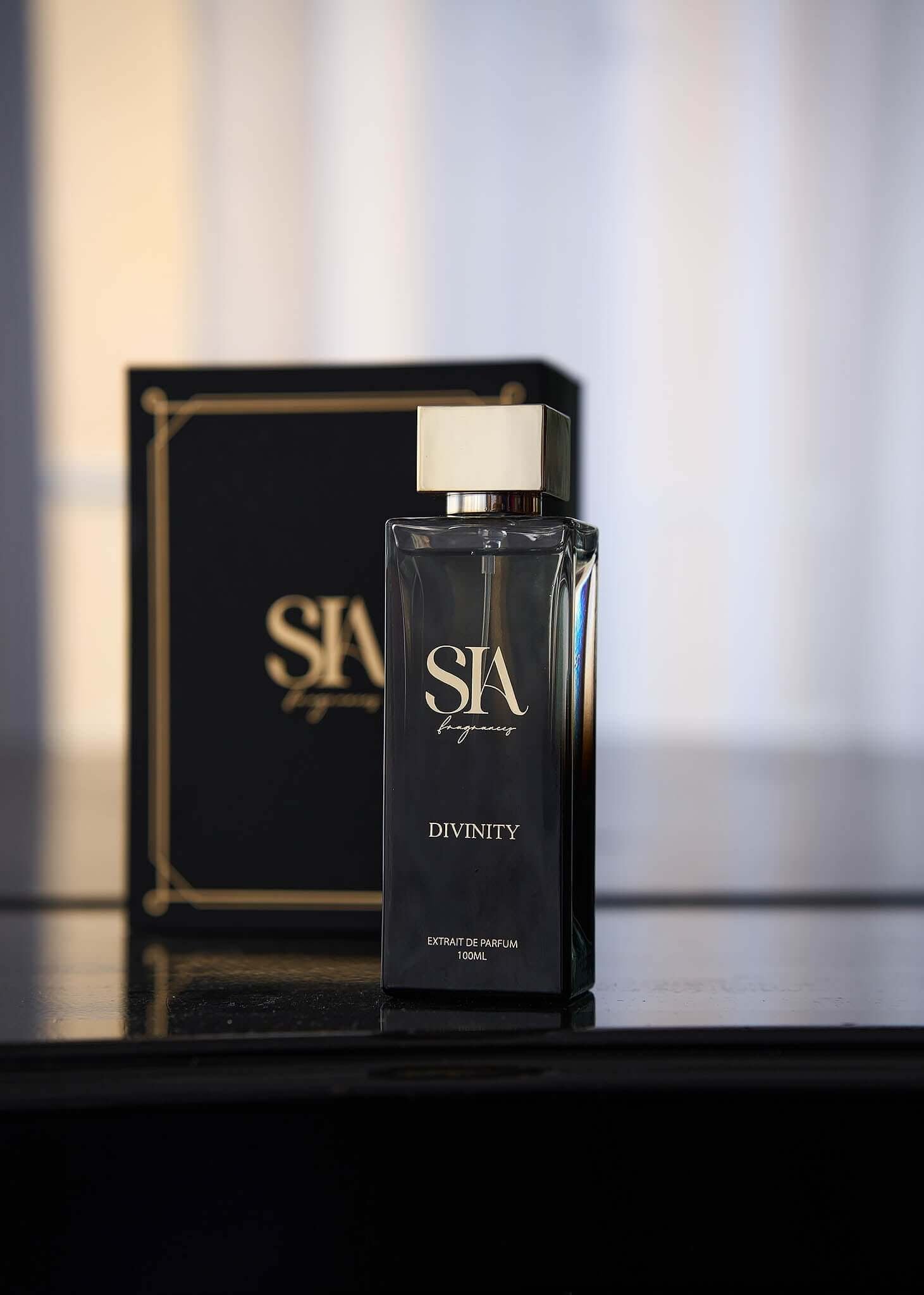 Sia Fragrances - Divinity Parfum pentru femei Sia House pentru femei elegante Imagine principală a produsului