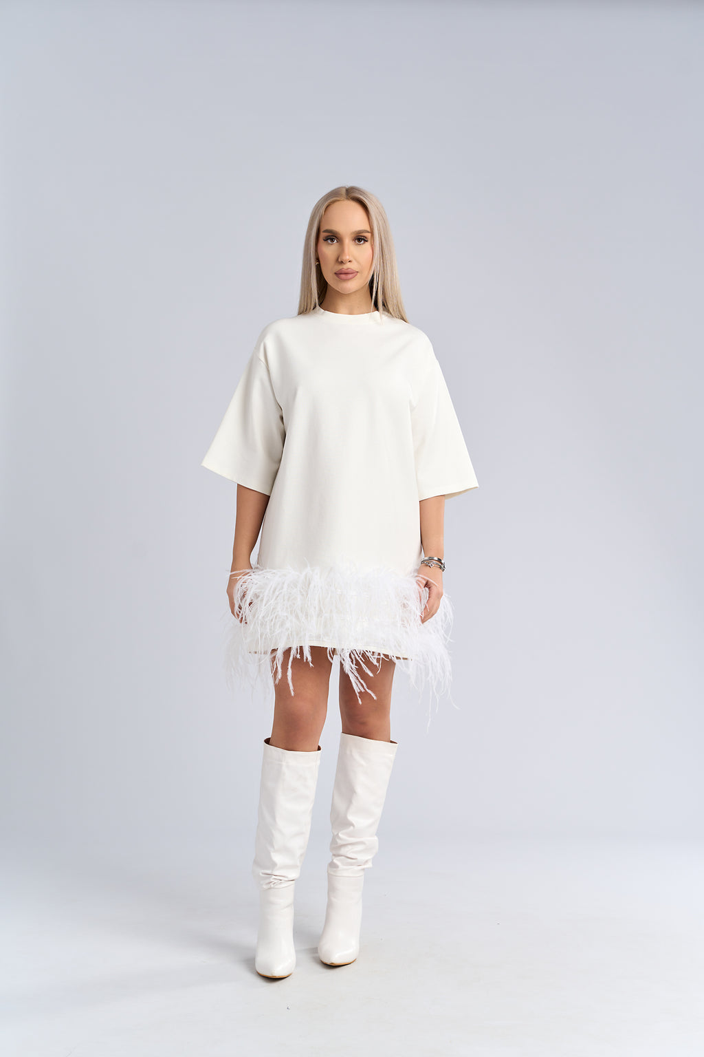 Tricou tip rochie cu pene statement - "FEATHER LOVE" Tee Dress