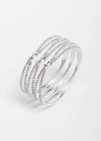 Bratara Glam Spark argintie cu mai multe rânduri de cristale strălucitoare, accesoriu elegant pentru ocazii speciale