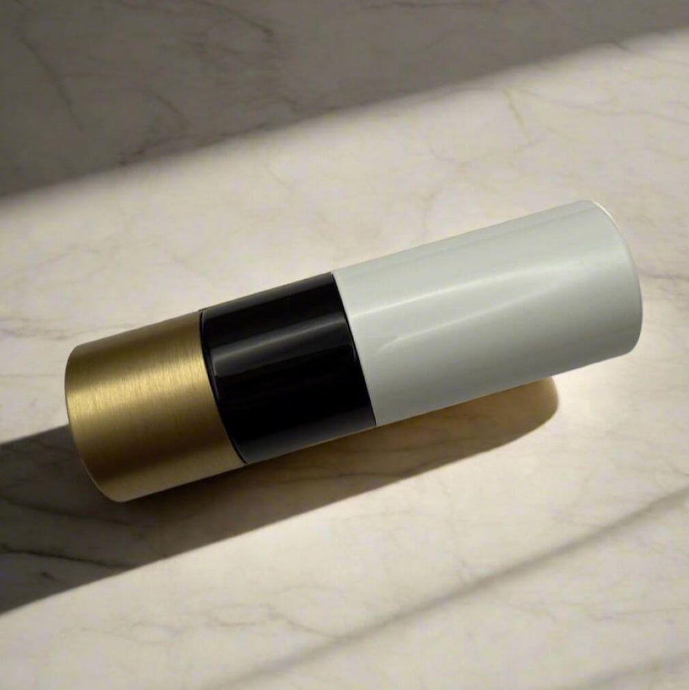 Rouge Hermès Satin Lipstick Sia House pentru femei elegante