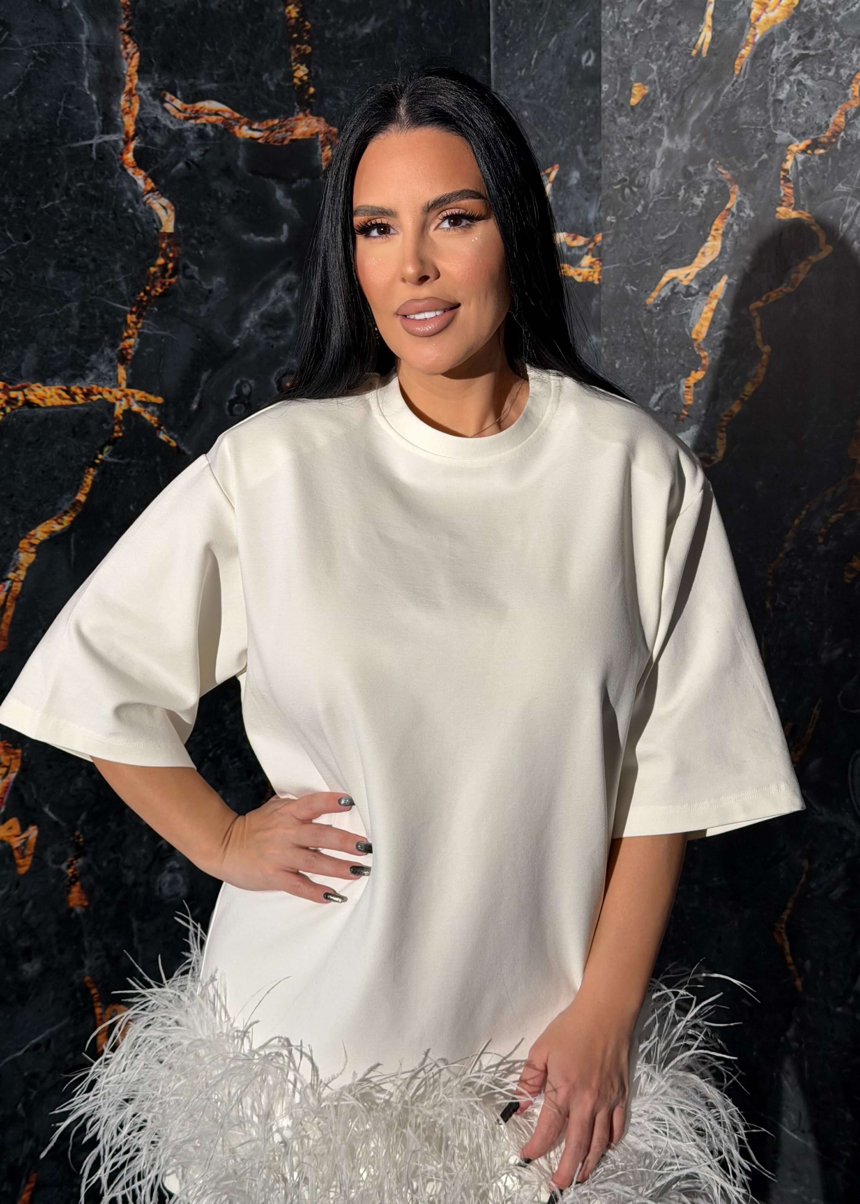 SIA Tricou tip rochie cu pene statement - "FEATHER LOVE" Tee Dress Imagine principală a produsului