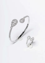 Alt Tag: Set Galaxy Drop argintiu, brățară rigidă și inel cu cristale strălucitoare, bijuterii elegante SIA