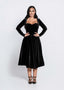 Rochie SIA Velvet Dream din catifea neagră premium, croială midi elegantă, cu decolteu sweetheart și mâneci lungi