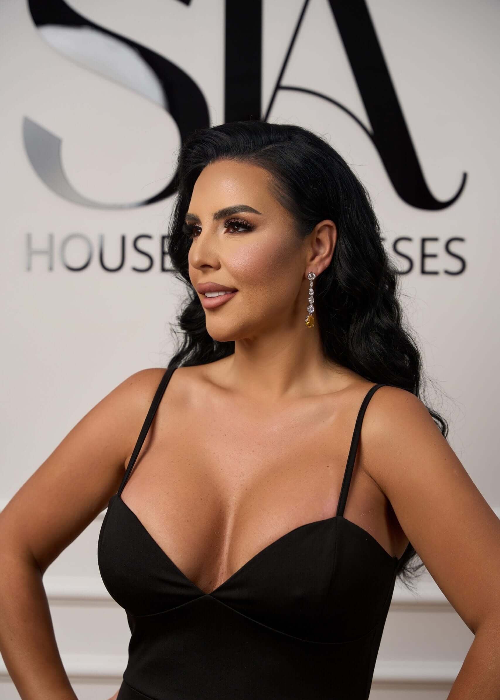 SIA Victoria – Cercei cu Cristale Argintii și Aurii Imagine secundară a produsului