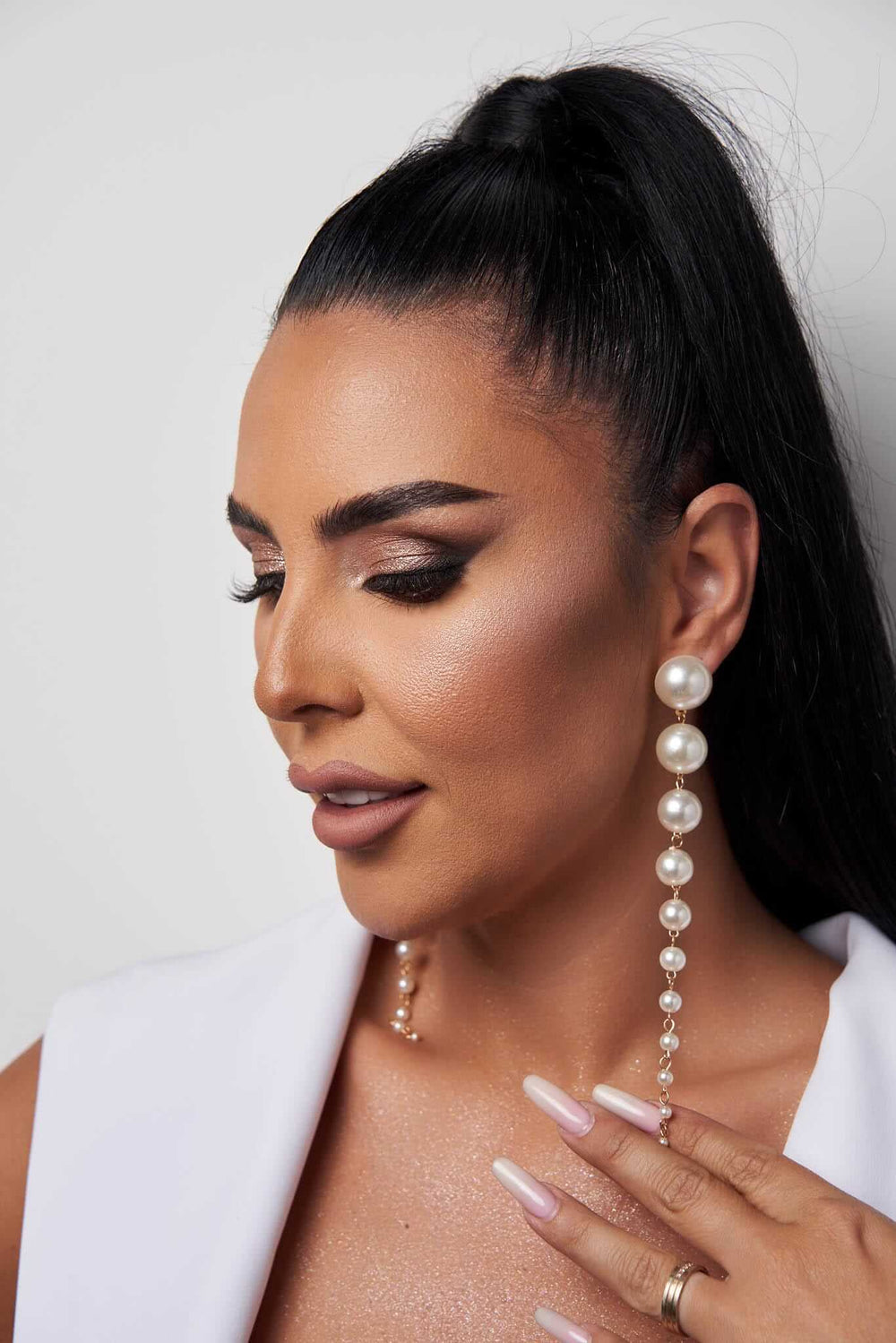 Cercei Olivia din Perle - Eleganță Clasică Sia House Sia House pentru femei elegante