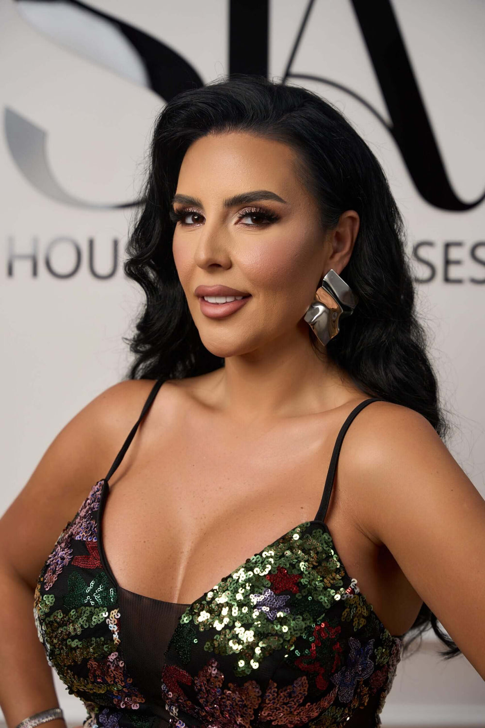 Cercei Leyla din metal argintiu - Sia House Sia House pentru femei elegante