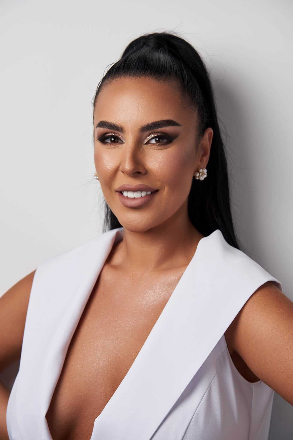 Cercei Julia - Eleganță cu Perle și Cristale Sia House Sia House pentru femei elegante