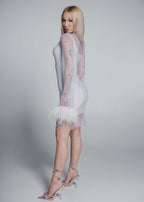 Rochie Bling Diva scurta, dublă, cu strat interior elastic și plasă cu pietre, model de seară albă cu pene la manșete