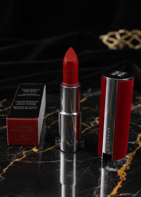 Givenchy Le Rouge Deep Velvet 36 L’Interdit - Ruj Mat Catifelat Sia House pentru femei elegante Imagine principală a produsului