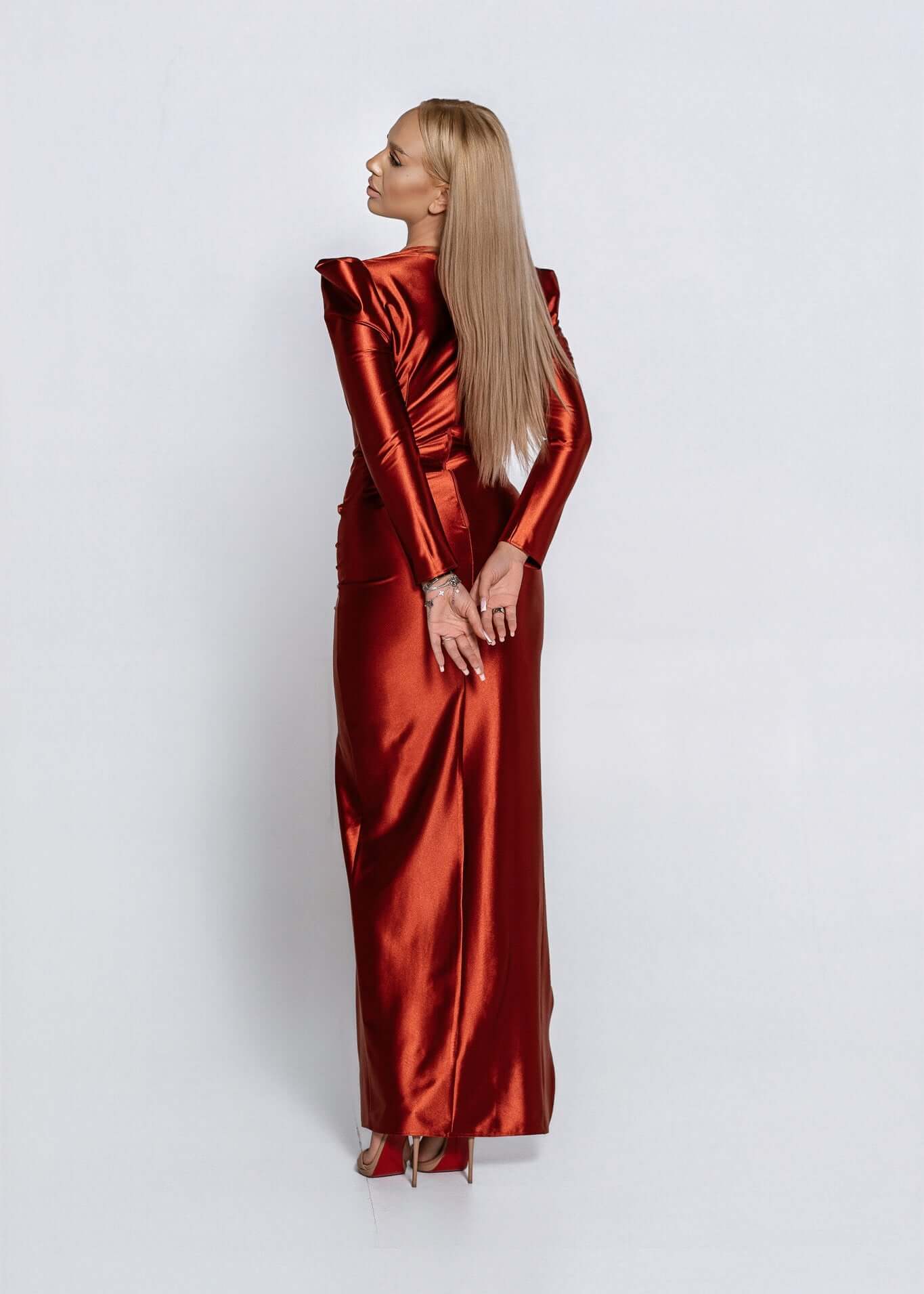 SIA Rochie LUNEVA midi - lycra premium dens, ușor elastic, look spectaculos