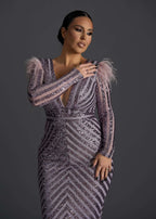 Rochie SIA Edge of Elegance midi creion mov cu paiete și pene la umeri, de seară, croială mulată elegantă