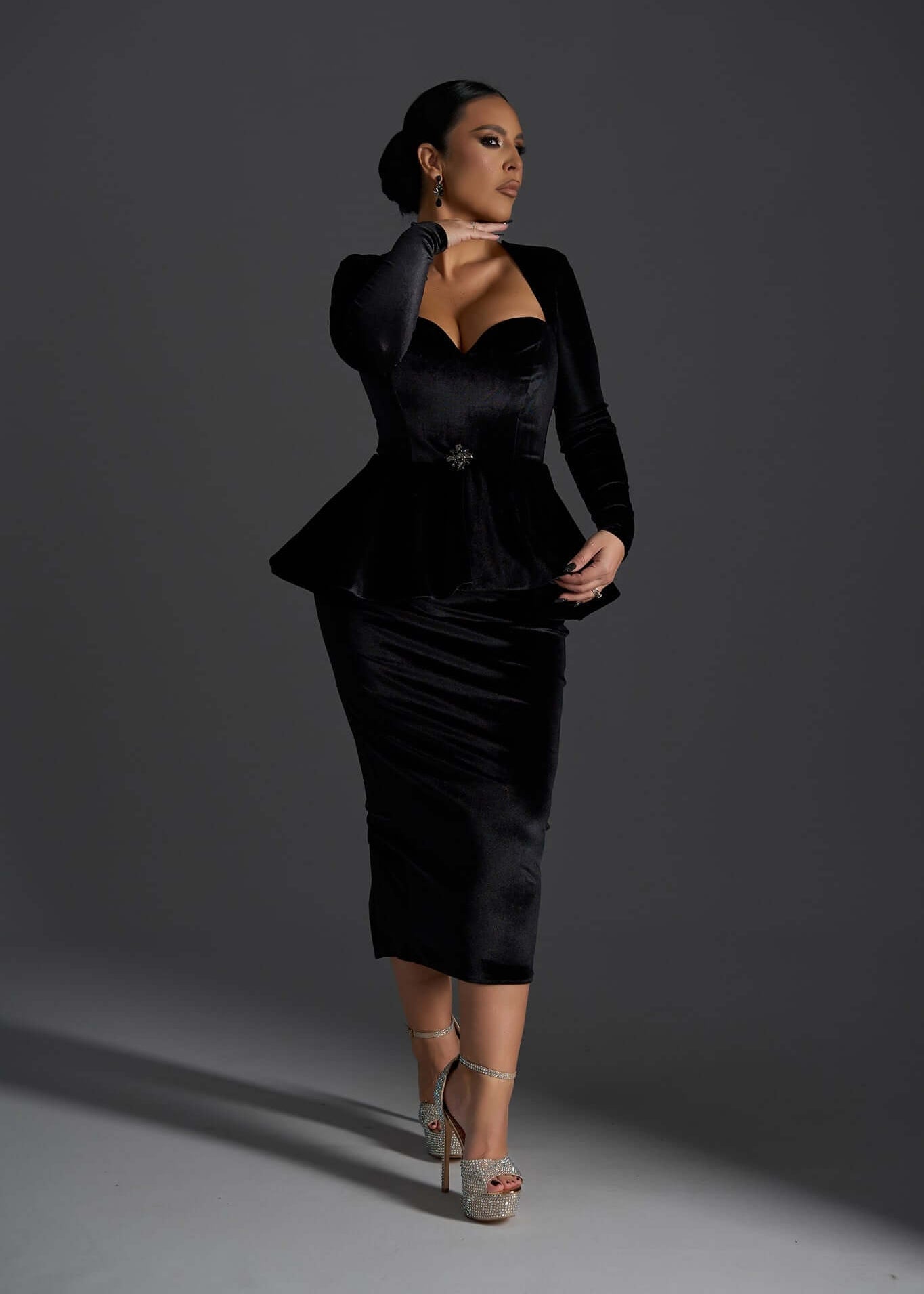 SIA Velvet Sinner – Midi Sculpted Velvet Imagine secundară a produsului