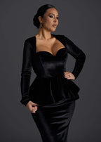 Rochie Midi Velvet Sinner din Catifea Neagră - Sia House Sia House pentru femei elegante