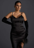 Rochie SIA Femme Fatale, rochie asimetrică neagră din tafta cu strasuri și pene, ținută de seară elegantă