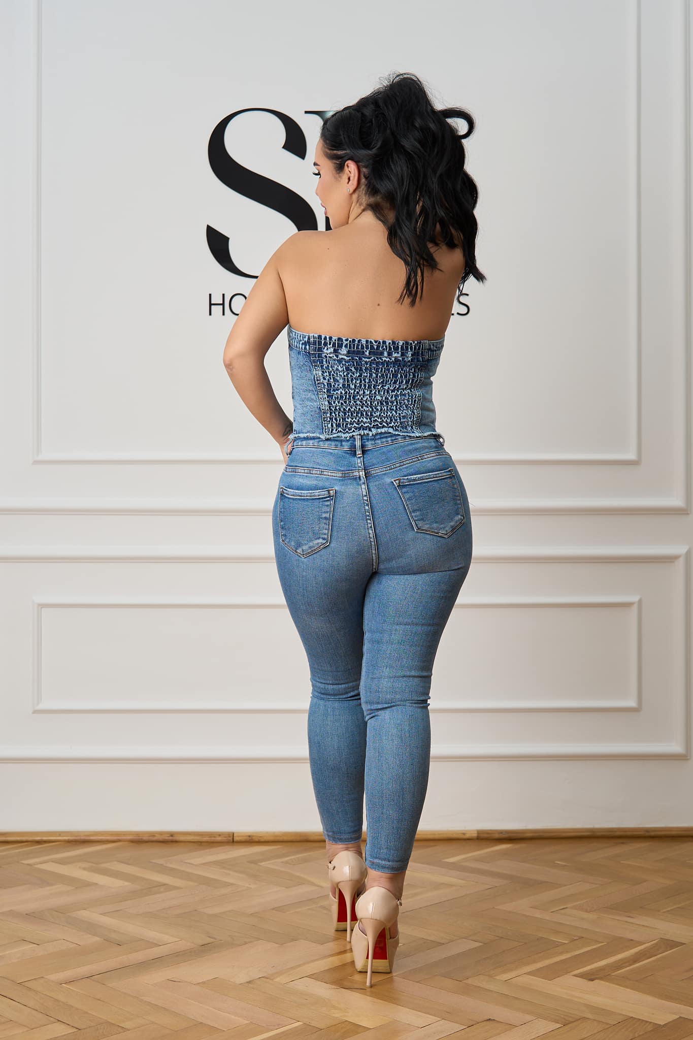 Top Clara